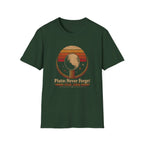 Pluto: Never Forget Retro T-Shirt