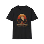 Pluto: Never Forget Retro T-Shirt