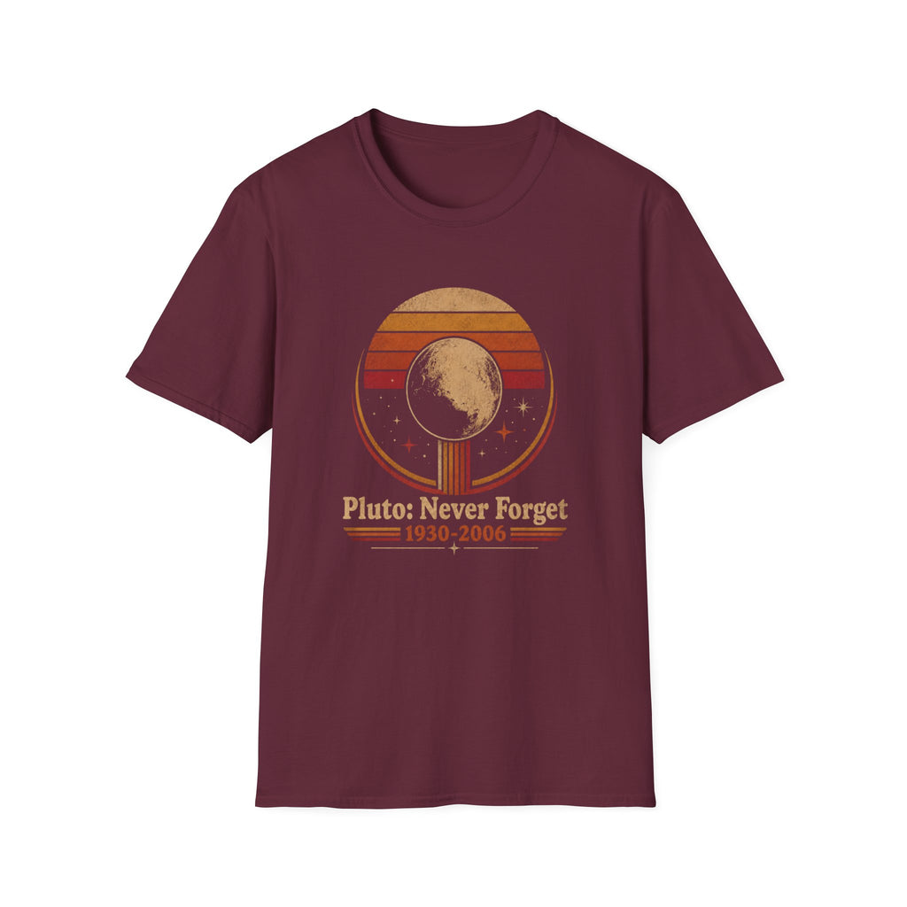 Pluto: Never Forget Retro T-Shirt